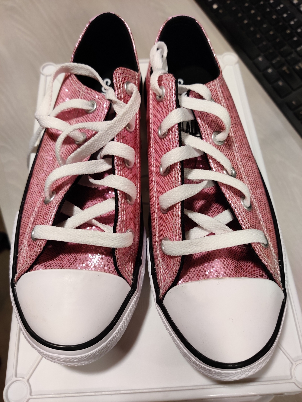 Converse Pink Sequin Kids Low-Top Sneakers with White Laces